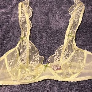 Adore Me neon yellow unlined bra size 36B
